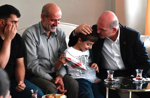 İçişleri Bakanı Süleyman Soylu'dan Yasin Börü'nün ailesine ziyaret