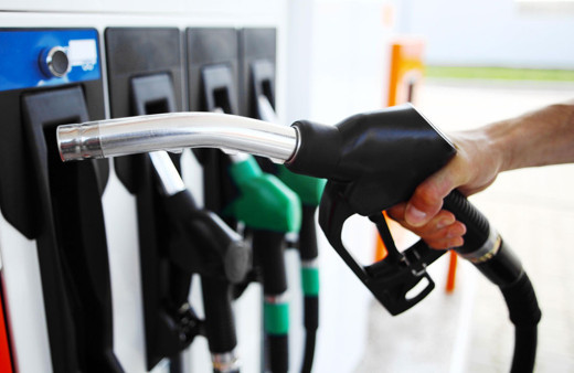 Petrol fiyatlarında düşüş başladı! Motorin için indirim ihtimali var tabii eğer iç etmezlerse