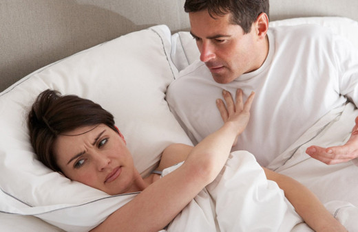 Erkekler bu önerilere kulak verin: Bu davranışlar kadınları ilişkiden uzaklaştırıyor!