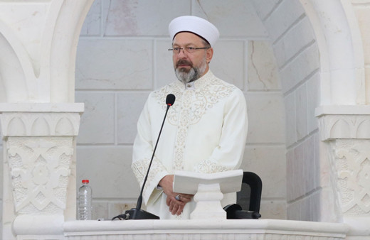 Ai Erbaş Cuma hutbesinde anlattı kamu hakkı uyarısı