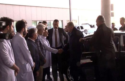 Cumhurbaşkanı Erdoğan, Çam ve Sakura Şehir Hastanesi'nde! Yaralı madencileri ziyaret etti