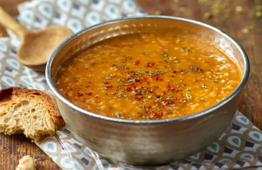 İçinizi ısıtacak şahane lezzet ezogelin çorbası tarifi!