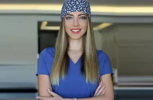 Ünlü estetik doktoruna şok tehdit: Yüzümü mahvettin! Orayı başınıza yıkarım