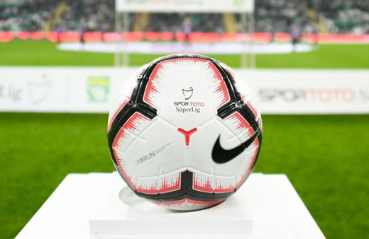 FIFA'dan Süper Lig ekibine 2 dönem transfer yasağı ve para cezası!