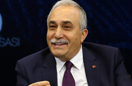 AK Parti'den istifa eden Eşref Fakıbaba İYİ Parti'ye katılıyor! Sıfırdan başlıyorum, İYİ Partiliyim...