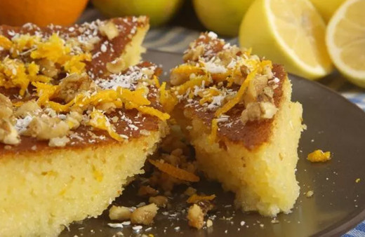 Çayla beraber iyi gider portakal kabuklu revani tarifi!