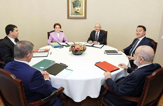 Milli Görüş'ün derin kulisleri! Temel Karamollaoğlu devriliyor, Saadet Partisi 'Altılı Masa'dan kalkıyor