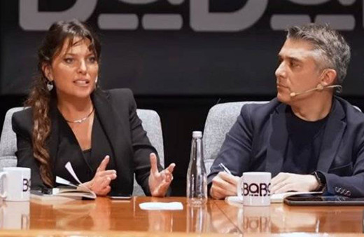 Ece Üner canlı yayında tuvalete gitti, mikrofonu açık kalınca olanlar oldu