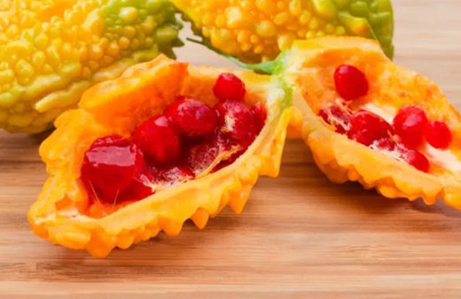 Mide problemlerini bitiren besin! Sabah akşam bir tatlı kaşığı tüketin!