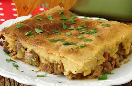 Bu elbasan tavadan bir dilim tadan tüm tepsiyi yemek isteyecek