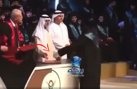 Hoşgörü Bakanı hoşgörüsüz çıktı! Dans eden kız öğrenciye bakın nasıl tepki gösterdi