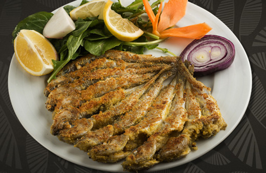 Balık sevenler fırında mısır unlu istavrit tarifi ile balığa bir kez daha aşık olacak