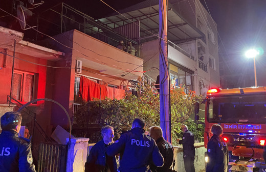 İzmir’de evde çıkan yangında 27 yaşındaki adam hayatını kaybetti