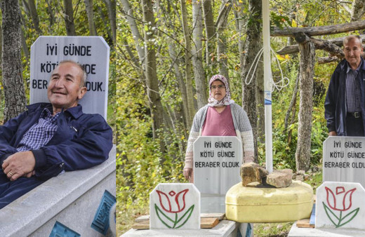 Her gün mezarında yatıyor eşi temizliğini yapıyor! Ölmeden ölen çift tüm köylüyü şaşkına çevirdi