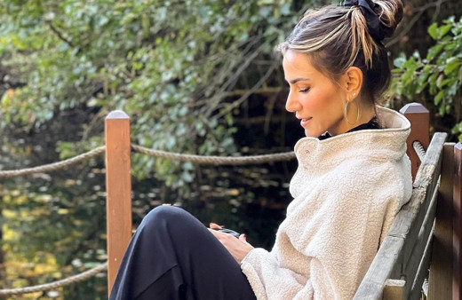 Zeynep Tokuş deniz kenarında öyle bir hareket yaptı ki! Bu nasıl vücut?