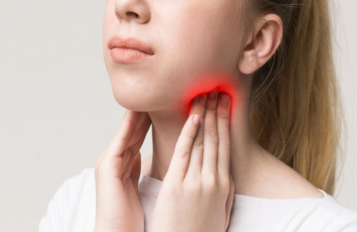 Bademcik şişmesine evde ne iyi gelir doktora gitmeden önce bunları yapın!