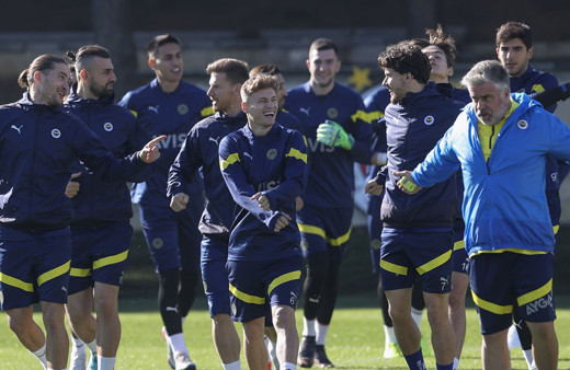 Fenerbahçe'nin Dinamo Kiev kamp kadrosu açıklandı!