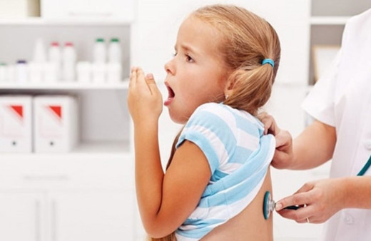 Çocuklarda kusma ve öksürük salgını zincir gibi yayıldı uzmanlar ipuçlarını verdi...