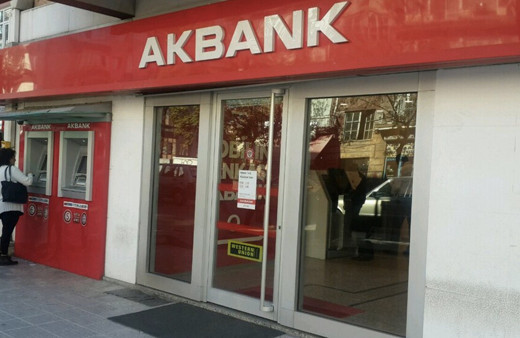 Akbank en düşük 10 bin lira maaşlı personel arıyor! Başvuru şartlarına bakın