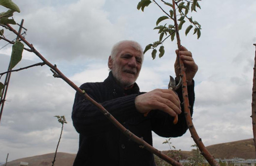 Yıllarca öğrenci yetiştiren eğitimcinin hayatını emeklilik değiştirdi