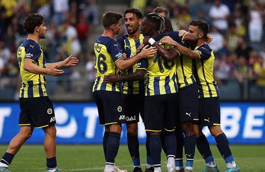 Fenerbahçe, Dinamo Kiev'i yenerek grubu lider bitirdi