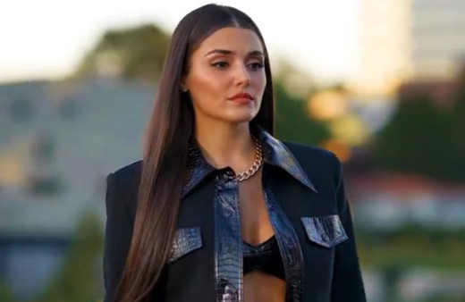 Oyunculuğu eleştiri almıştı Hande Erçel'den ilginç çıkış: Yetenek şart!