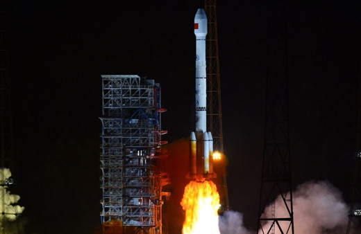 Türkiye'ye düşme ihtimali var! Saat verildi gergin bekleyiş sürüyor: Çin roketi ne zaman düşecek?