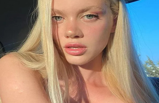 Serel Yereli'nin büstiyerli pozuna yorum yağdı 'Küçük gelmiş, göğüslere ulaşamamış!'