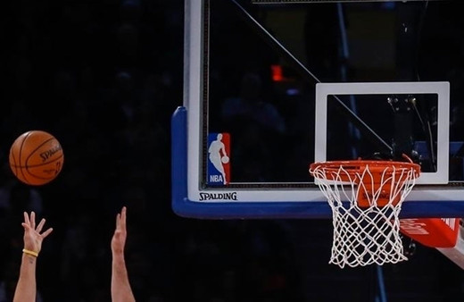 Cedi Osman takımına katkı verdi Los Angeles Lakers'ı yendiler