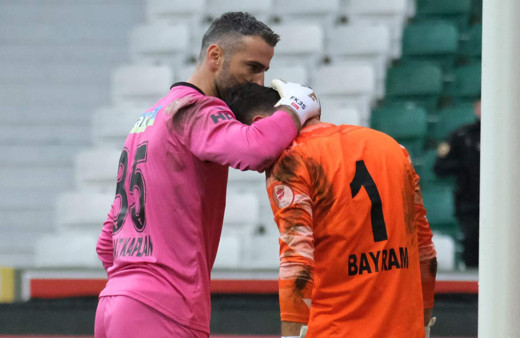 Türkiye Kupası'na damga vuran anlar! Gözyaşlarını tutamayan kaleciyi, rakibi teselli etti