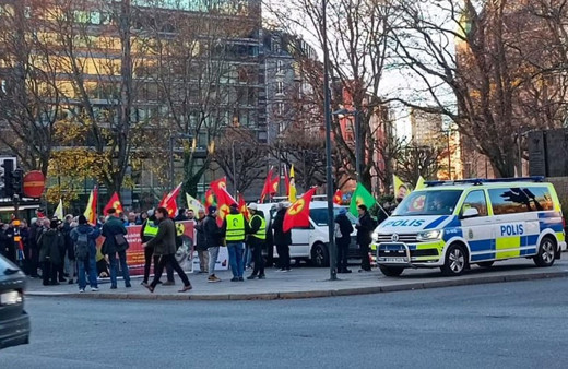 İsveç’te PKK yandaşları yine sokaklara döküldü
