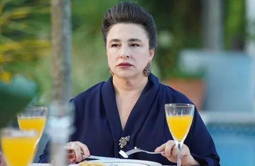 Esra Dermancıoğlu, "Tükenmişlik sendromuna yakalandım" deyip paylaştı yardım istedi!