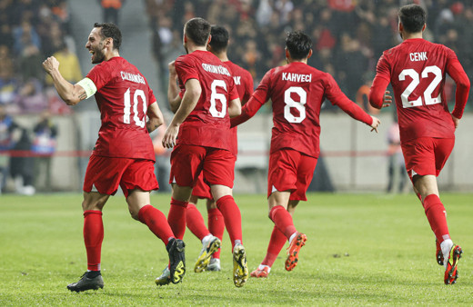 A Milli Takım'da iki yıldız isim kadrodan çıkarıldı!