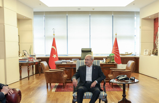 Kılıçdaroğlu KESK Eş Genel Başkanları ve Tekgıda-İş Sendikası Genel Başkanı ile görüştü