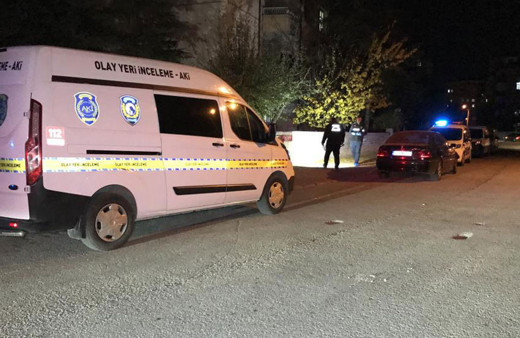 Sözlü tartışma kavgaya dönüştü: Önce bıçakladı sonra bıçaklandı!