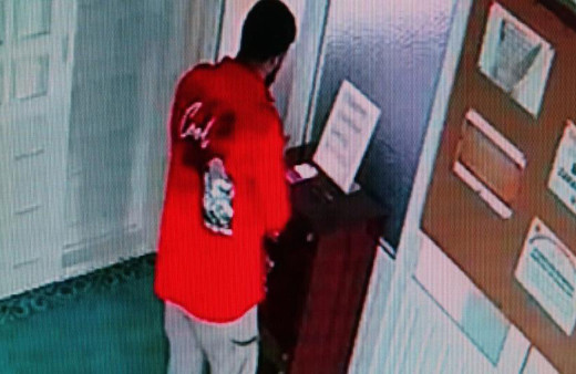 Sakızlı hırsız yakayı ele verdi: Aynı yöntemle iki kez üst üste cami kasasından paraları böyle çaldı