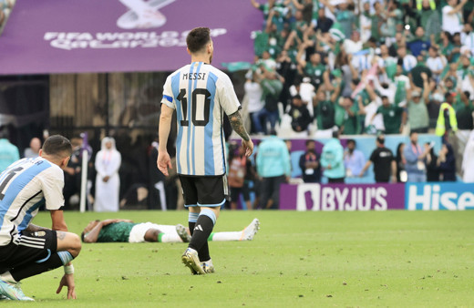 Suudi Arabistan Messi'li Arjantin'i 2-1 yenince Arap spiker çıldırdı! Petrol kuyusu esprileri olay