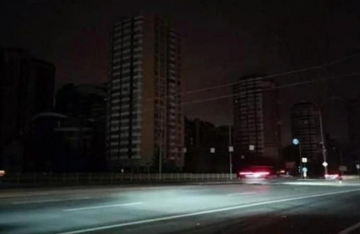 Rusya saldırdı: Avrupa'da 2 ülke karanlığa büründü