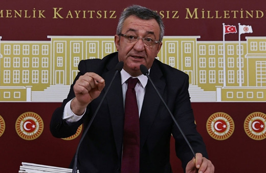 CHP'li Engin Altay'dan kara harekatı tepkisi: Hem ABD'den hem Rusya'dan icazet bekliyoruz