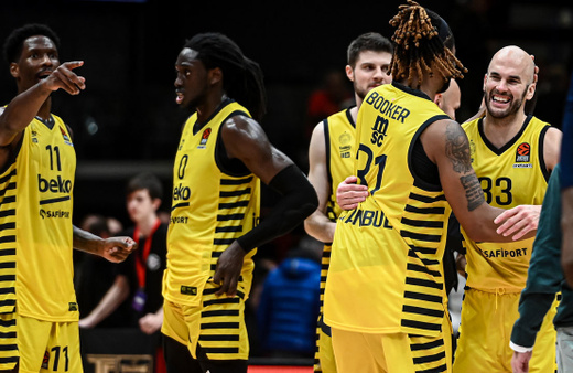 Fenerbahçe Beko 16 sayı geriden gelip kazandı