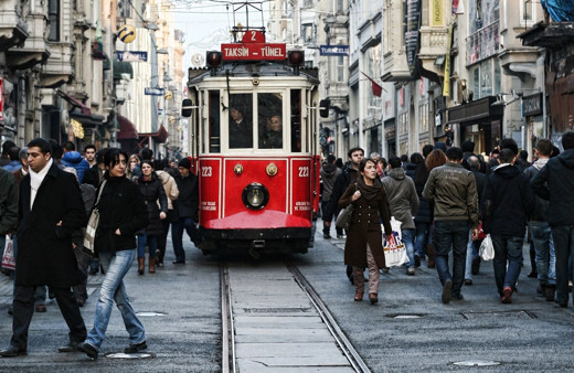 İstiklal Caddesi ile ilgili yeni yasaklar! Sokak müzisyenliği de yasaklandı