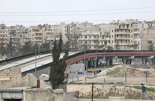 Esad güçleri harekete geçti! Halep'te YPG'ye darbe