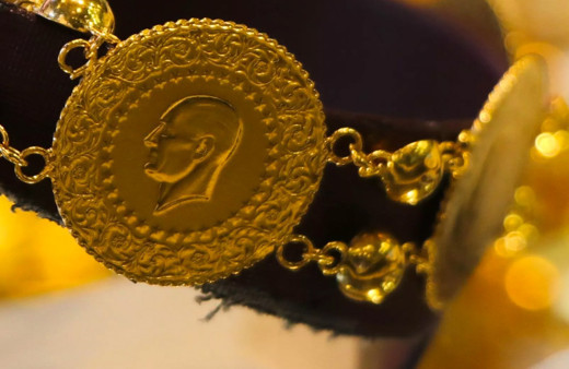 Altın fiyatları son 1.5 yılın en büyük yükselişine hazırlanıyor! Bugün gram altın 1054 lirayı gördü