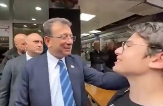 Düzce'de Ekrem İmamoğlu ile bir gencin diyaloğu : Seni de götüreyim delikanlı