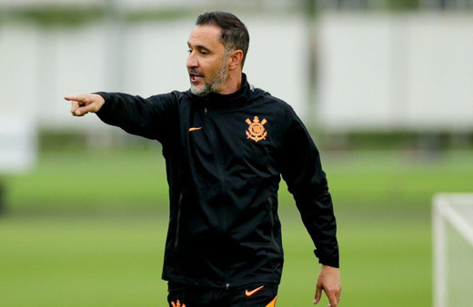 Vitor Pereira Beşiktaş'ın eski yıldızına gözü dikti! Pazarlıklar başladı