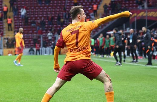 Napoli'den Kerem Aktürkoğlu'na kanca! Bonservis bedelini duyurdular!