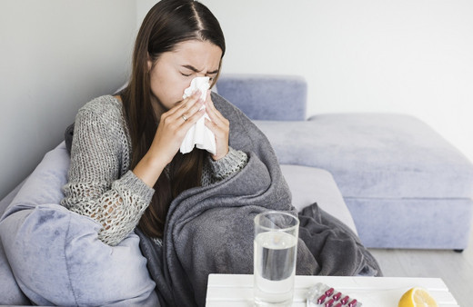 Hepsi birbirine karıştı vakalar 4 kat arttı! Üçlü tehlike acilleri doldurdu