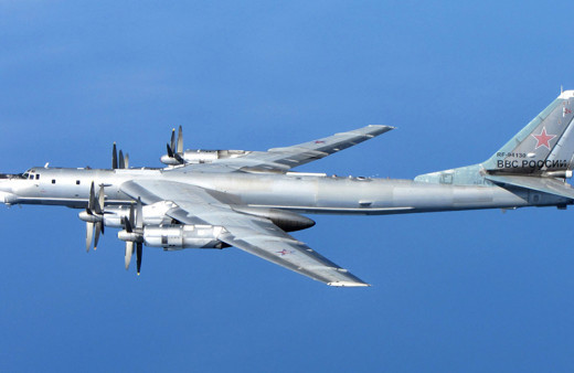 Çin ve Rusya'nın bombardıman uçakları Japon Denizi üzerinde uçtu