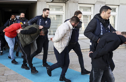 Ankara'da fuhuş çetesinin elebaşı FETÖ'den açığa alınan astsubay çıktı