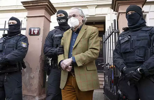 Almanya'da darbe hazırlığı! Darbenin lideri Hanedan varisi 13. Heinrich darbe sonrası kurşuna dizeceklermiş